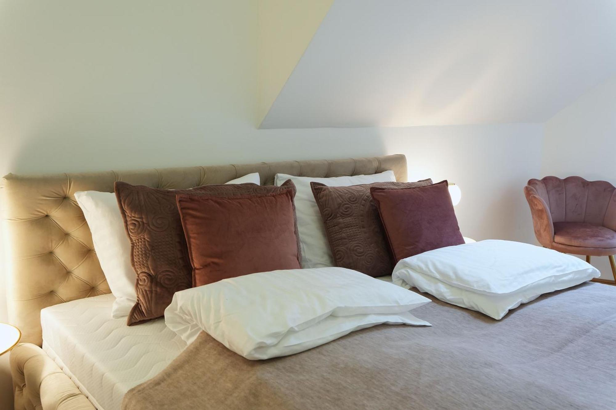 Stay In Style At Carl'S Design Residences - Modern Design Meets Green Comfort L Parking & Perfect Connection To City Center 维也纳 外观 照片