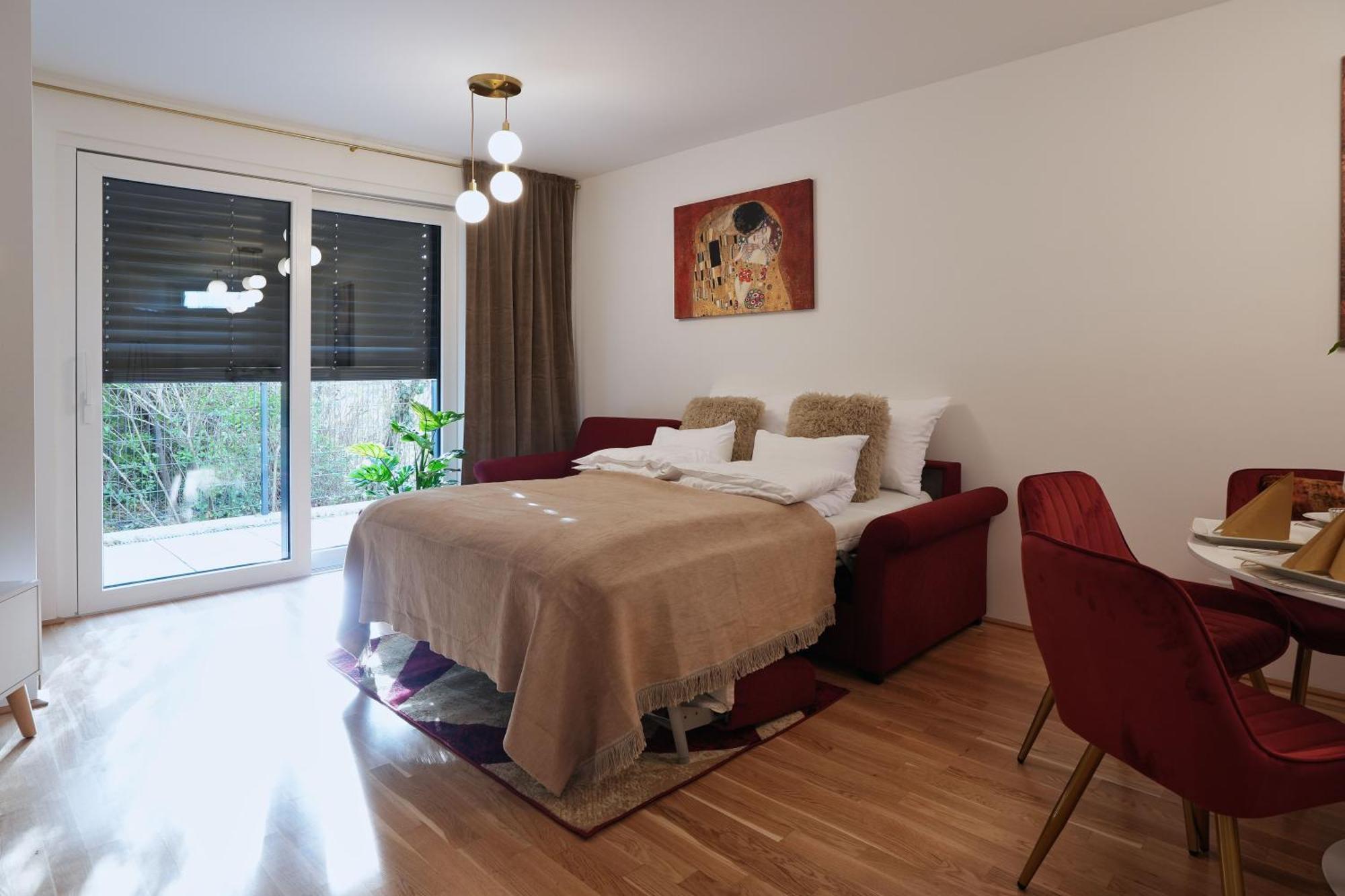 Stay In Style At Carl'S Design Residences - Modern Design Meets Green Comfort L Parking & Perfect Connection To City Center 维也纳 外观 照片